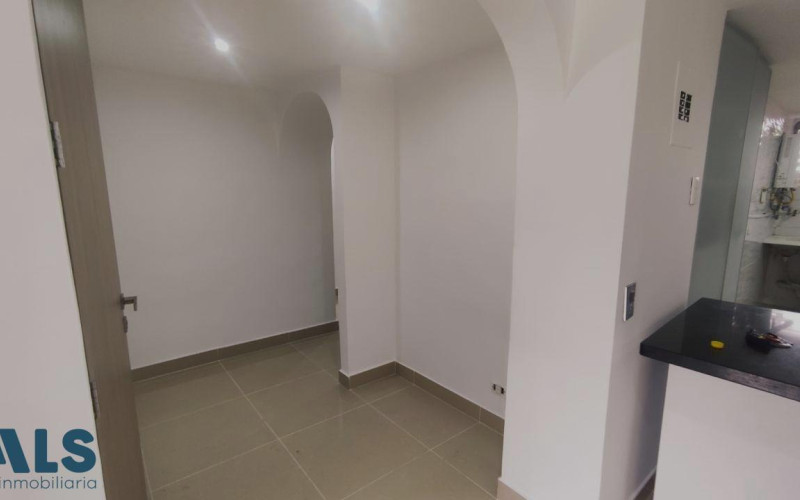 Apartamento en Medellín en Los Colores
