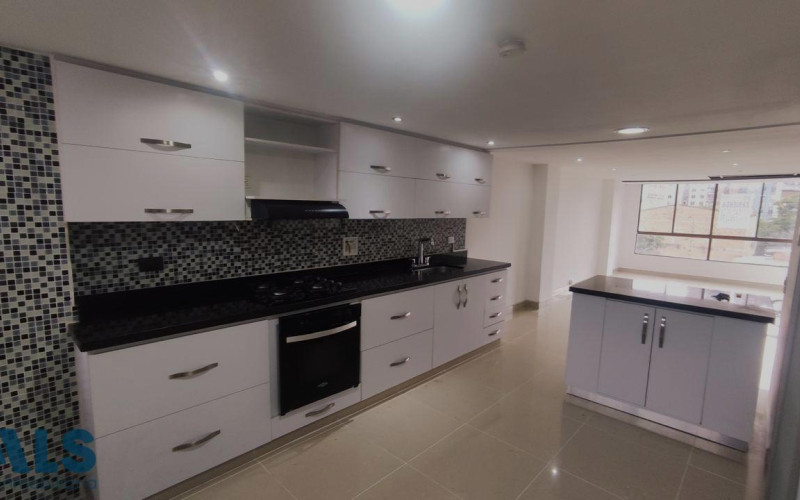 Apartamento en Medellín en Los Colores