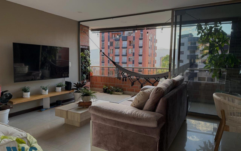 Apartamento en Medellín en Las Lomas Nº 2