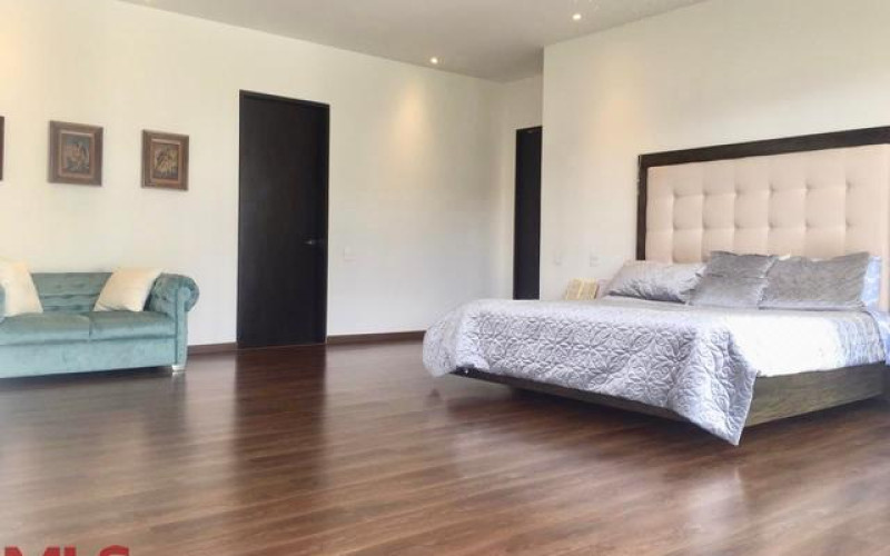 Casa en Medellín en Las Palmas