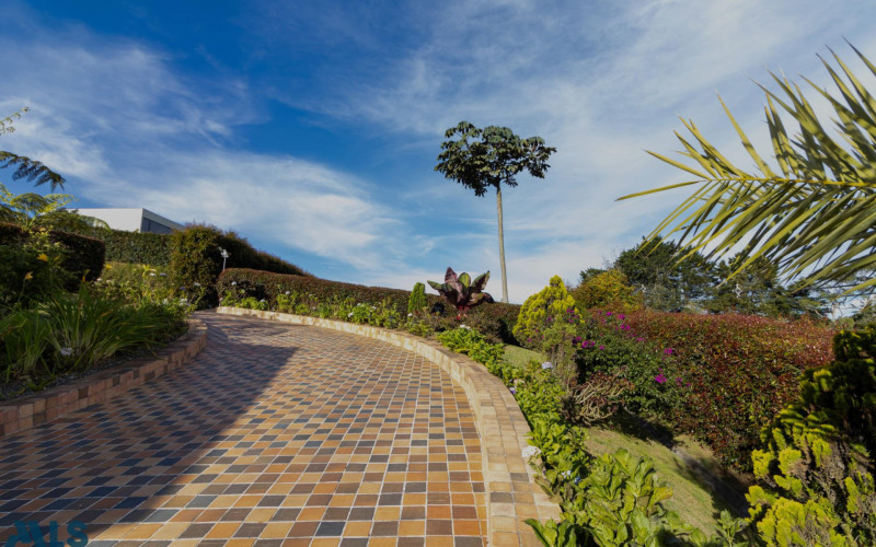Casa en Envigado en Alto de las Palmas