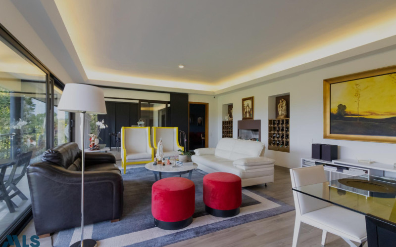 Casa en Envigado en Alto de las Palmas