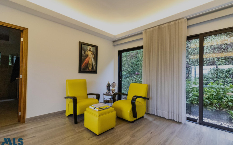 Casa en Envigado en Alto de las Palmas