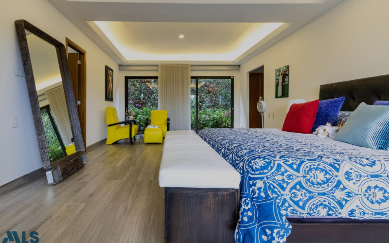 Casa en Envigado en Alto de las Palmas