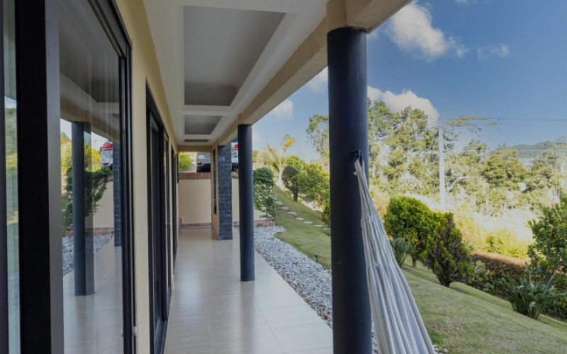 Casa en Envigado en Alto de las Palmas