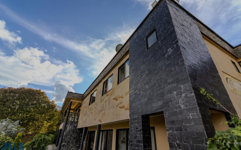Casa en Envigado en Alto de las Palmas