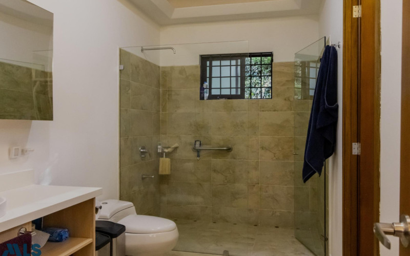 Casa en Envigado en Alto de las Palmas