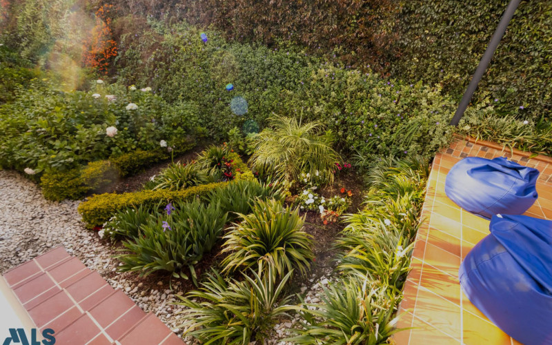 Casa en Envigado en Alto de las Palmas