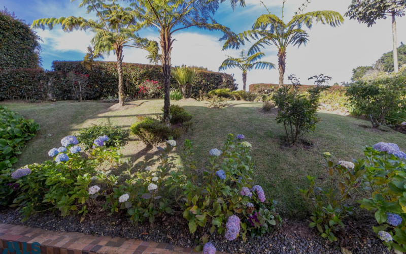 Casa en Envigado en Alto de las Palmas