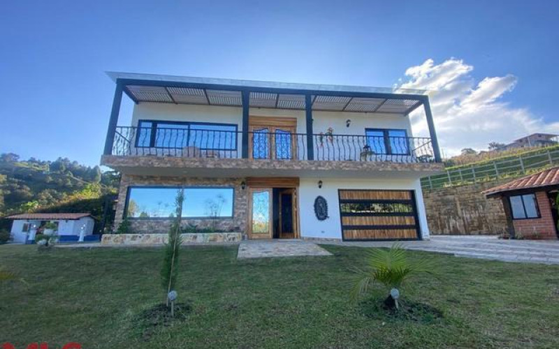 Casa en Rionegro en Aeropuerto