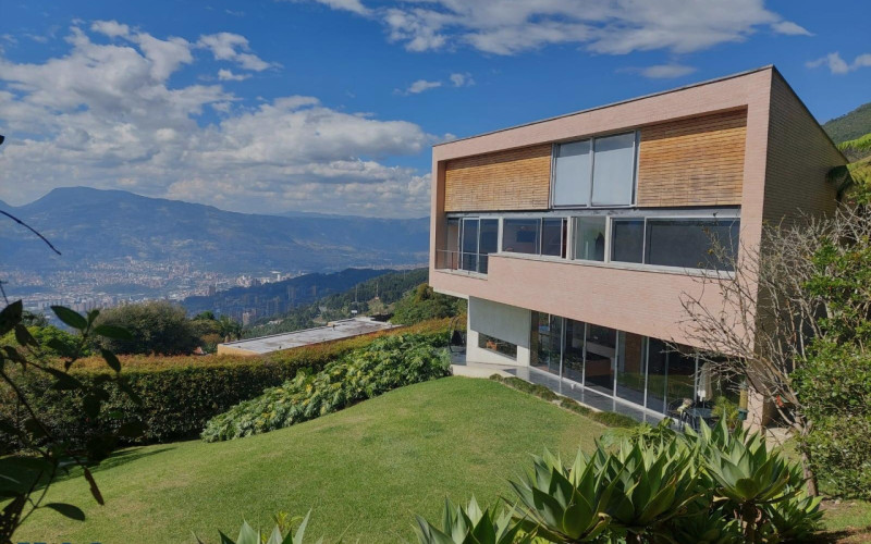 Casa en Medellín en Las Palmas