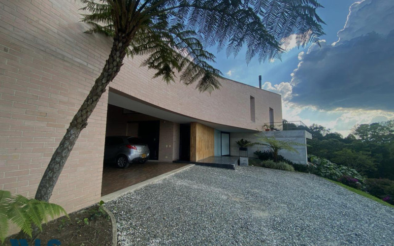 Casa en Medellín en Las Palmas