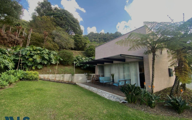Casa en Medellín en Las Palmas