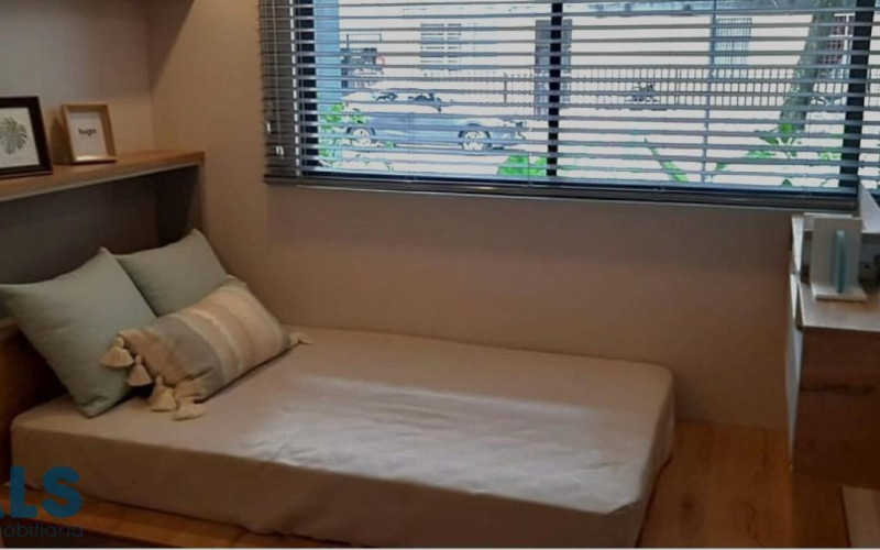 Apartamento en Medellín en Los Colores