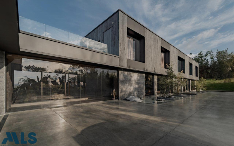 Casa en El Retiro en V. Carrizales