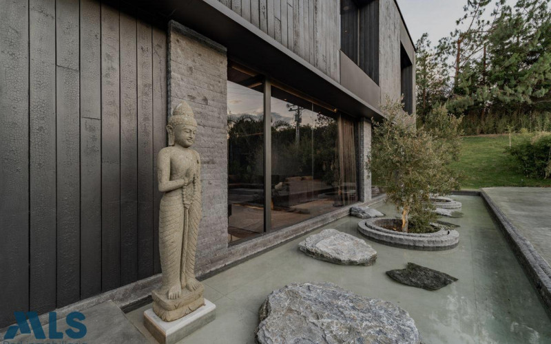 Casa en El Retiro en V. Carrizales