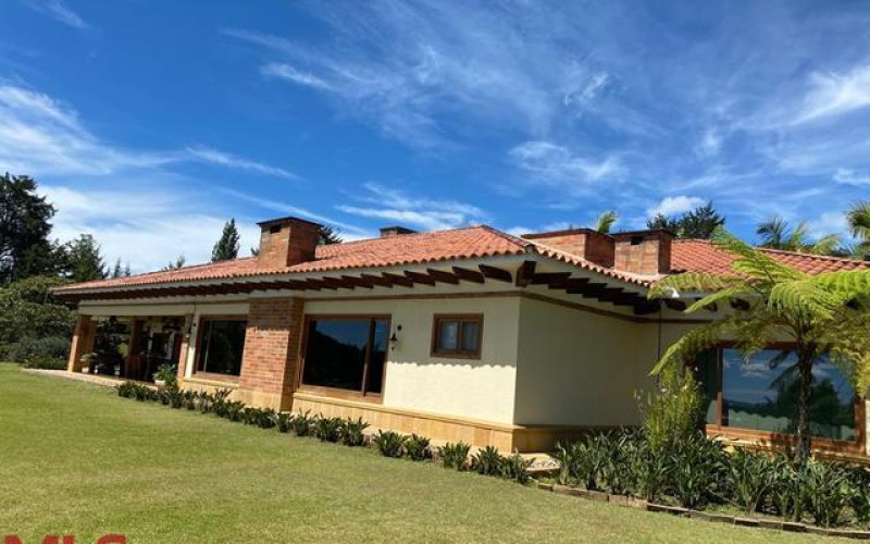 Casa en Rionegro en V. Pontezuela