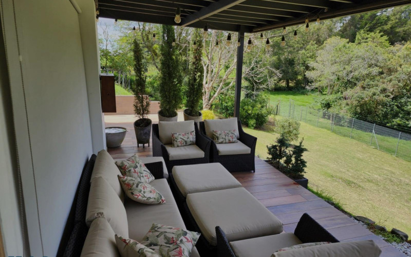 Casa en Santa Elena en Rural