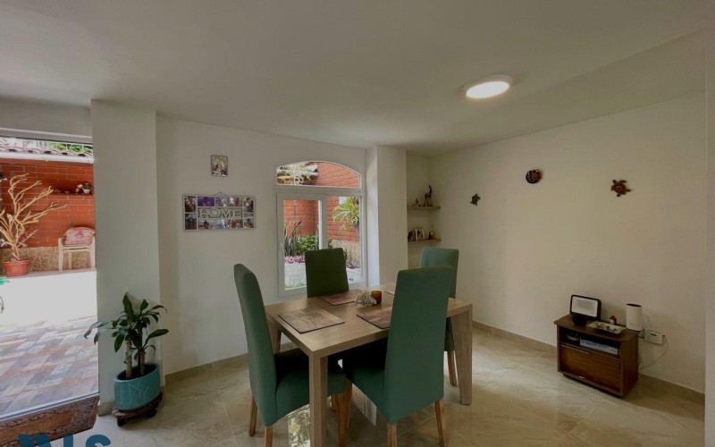 Casa en Envigado en Loma del Barro
