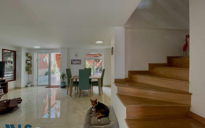 Casa en Envigado en Loma del Barro
