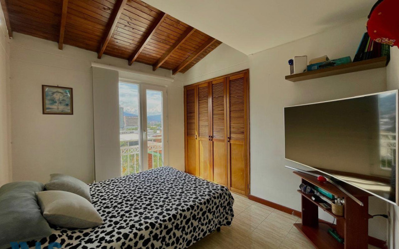 Casa en Envigado en Loma del Barro