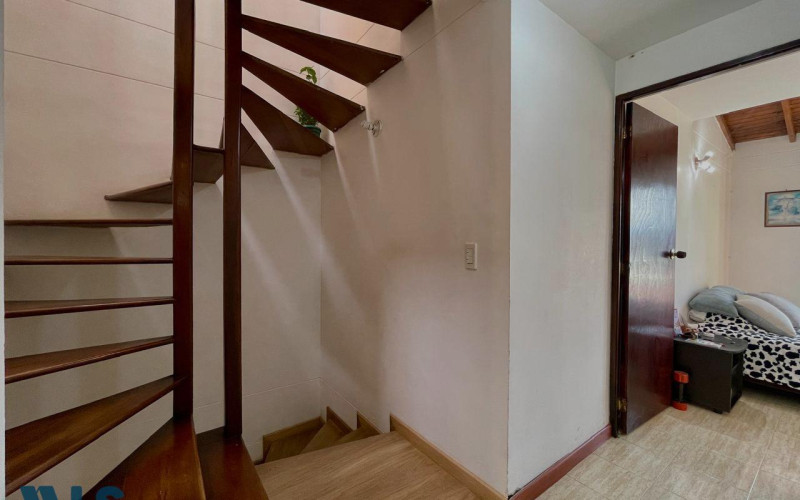 Casa en Envigado en Loma del Barro