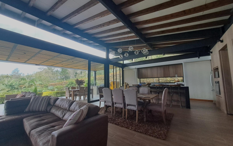 Casa en El Retiro en Corredor la Fe - El Retiro