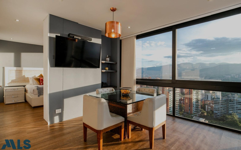 Apartamento en Medellín en Las Lomas Nº 1