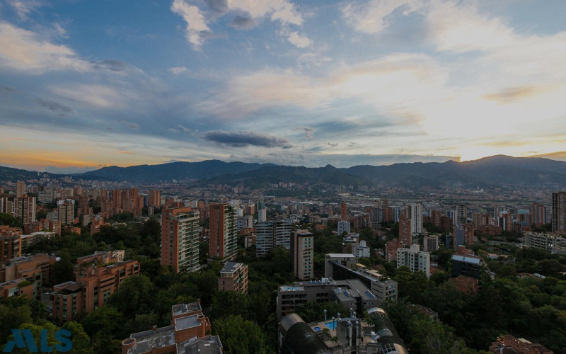 Apartamento en Medellín en Las Lomas Nº 1