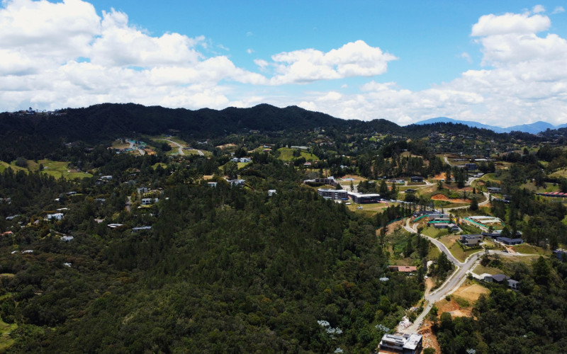 Lote en parcelación San Sebastián - El Retiro