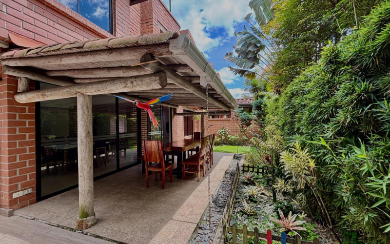 Casa en Medellín en Los Naranjos