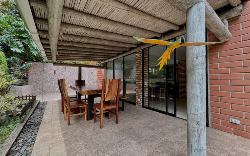 Casa en Medellín en Los Naranjos