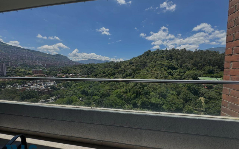 Apartamento en Medellín en Los Colores
