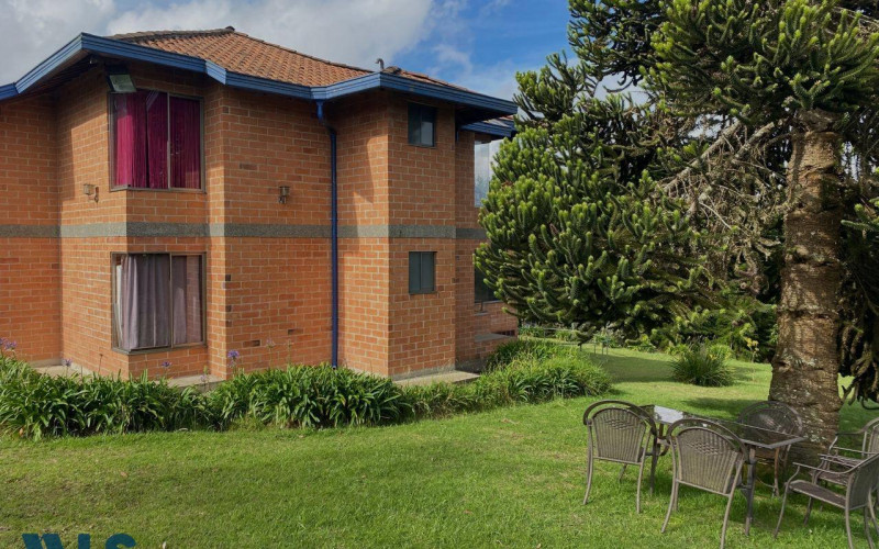 Casa en Santa Elena en Rural