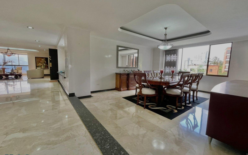 Casa en Medellín en El Poblado