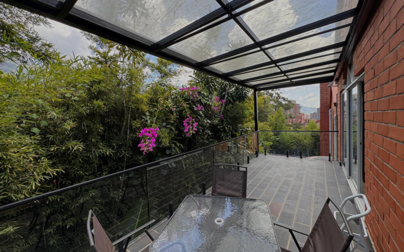 Casa en Medellín en El Poblado