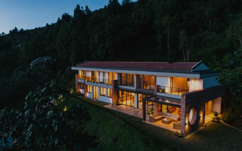 Casa en Medellín en Las Palmas