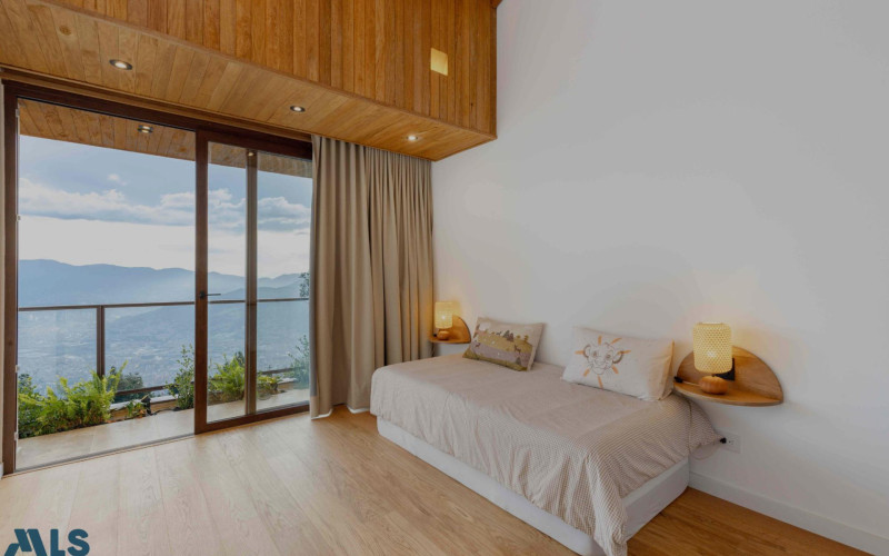 Casa en Medellín en Las Palmas