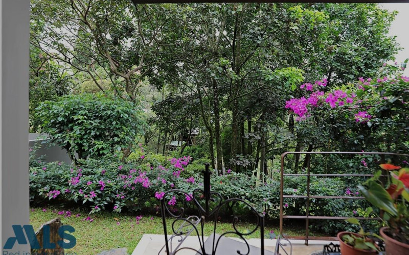 Casa en Envigado en Loma del Escobero