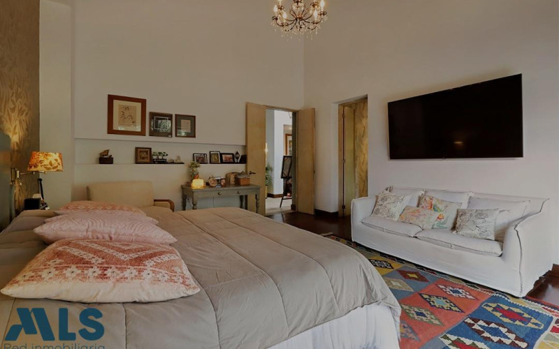 Casa en Envigado en Loma del Escobero