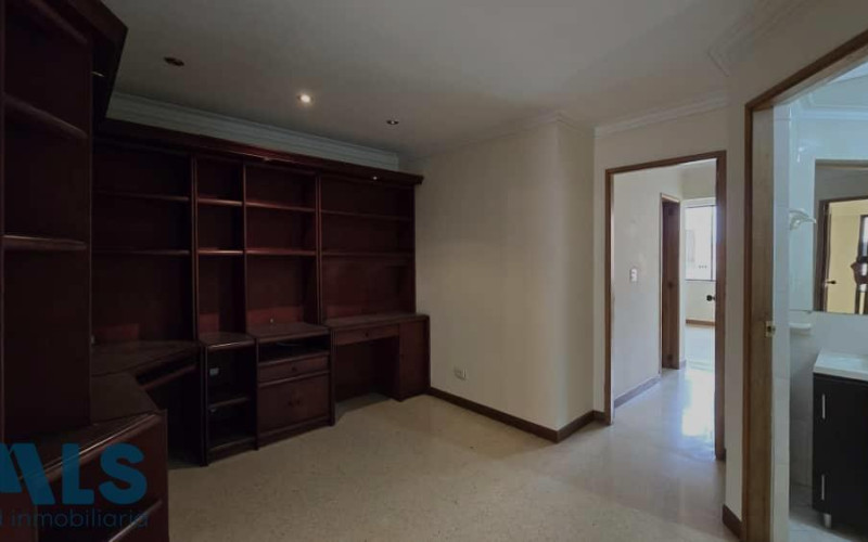 Apartamento en Medellín en Laureles