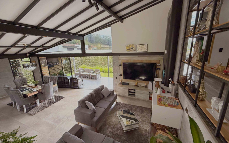 Casa en Envigado en Alto del escobero (Envigado)