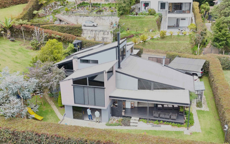 Casa en Envigado en Alto del escobero (Envigado)