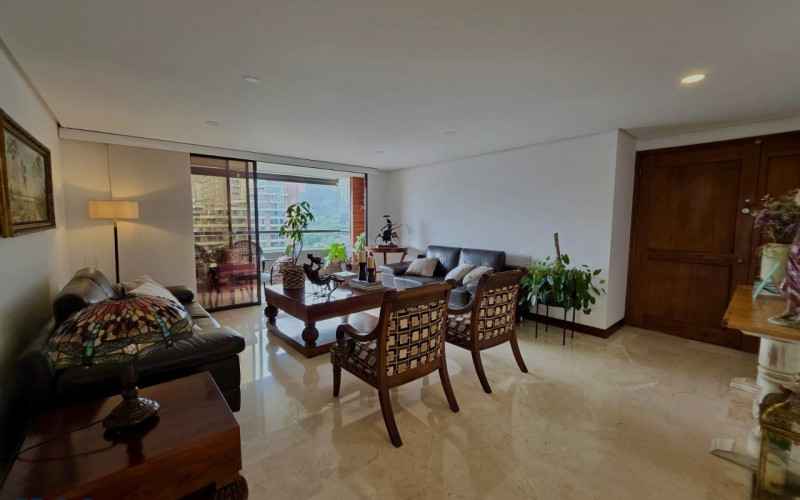 Apartamento en Medellín en El Tesoro