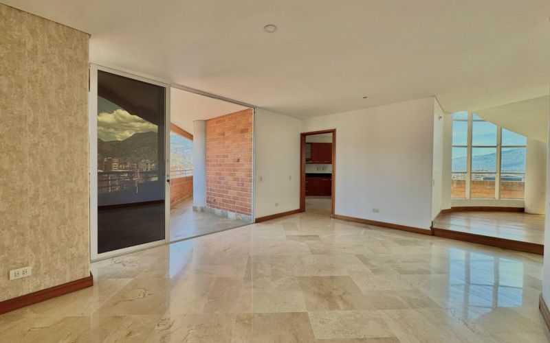 Apartamento en Medellín en Laureles