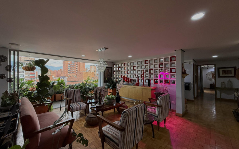 Apartamento en Medellín en Laureles
