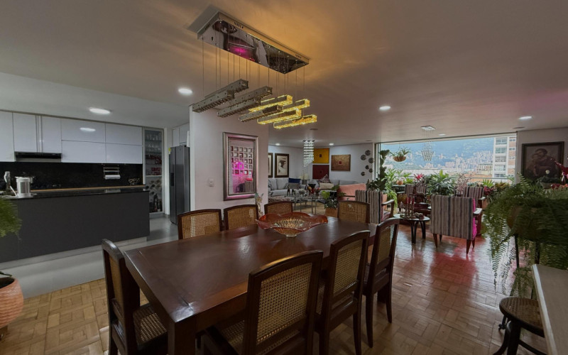 Apartamento en Medellín en Laureles