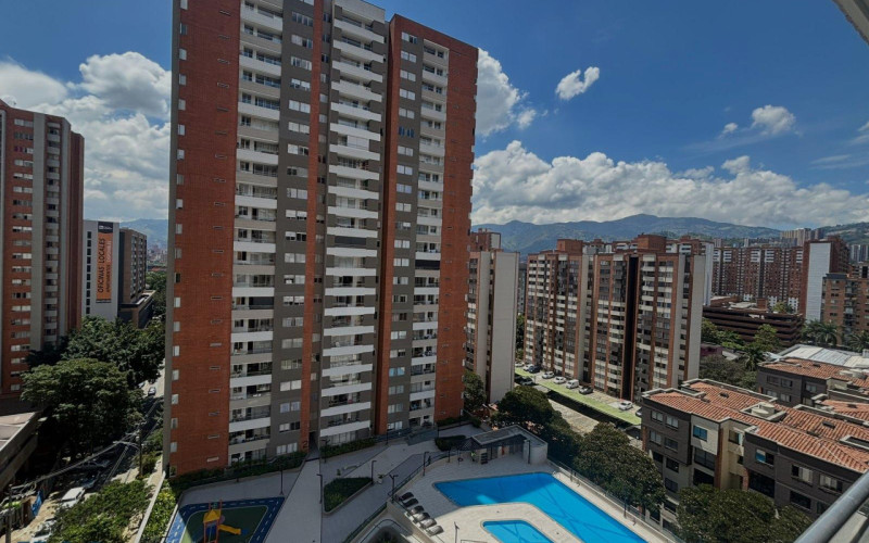 Apartamento en Medellín en Los Colores