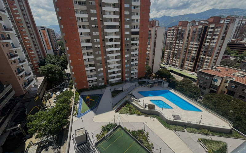Apartamento en Medellín en Los Colores