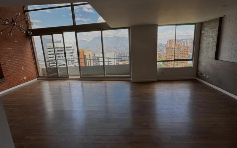 Apartamento en Medellín en El Tesoro